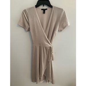 FOREVER 21 Wrap & Tie Dress